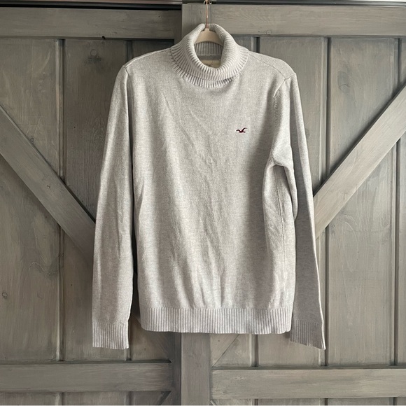 Hollister‎ Men’s Soft Knit Gray Turtle Neck Sweater Size L - Picture 2 of 6